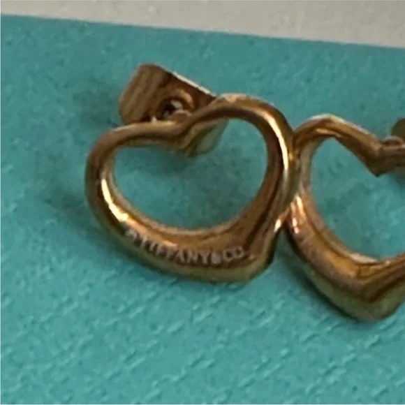 Tiffany & Co. Gold Heart Necklace with Earrings - Picture 4 of 5